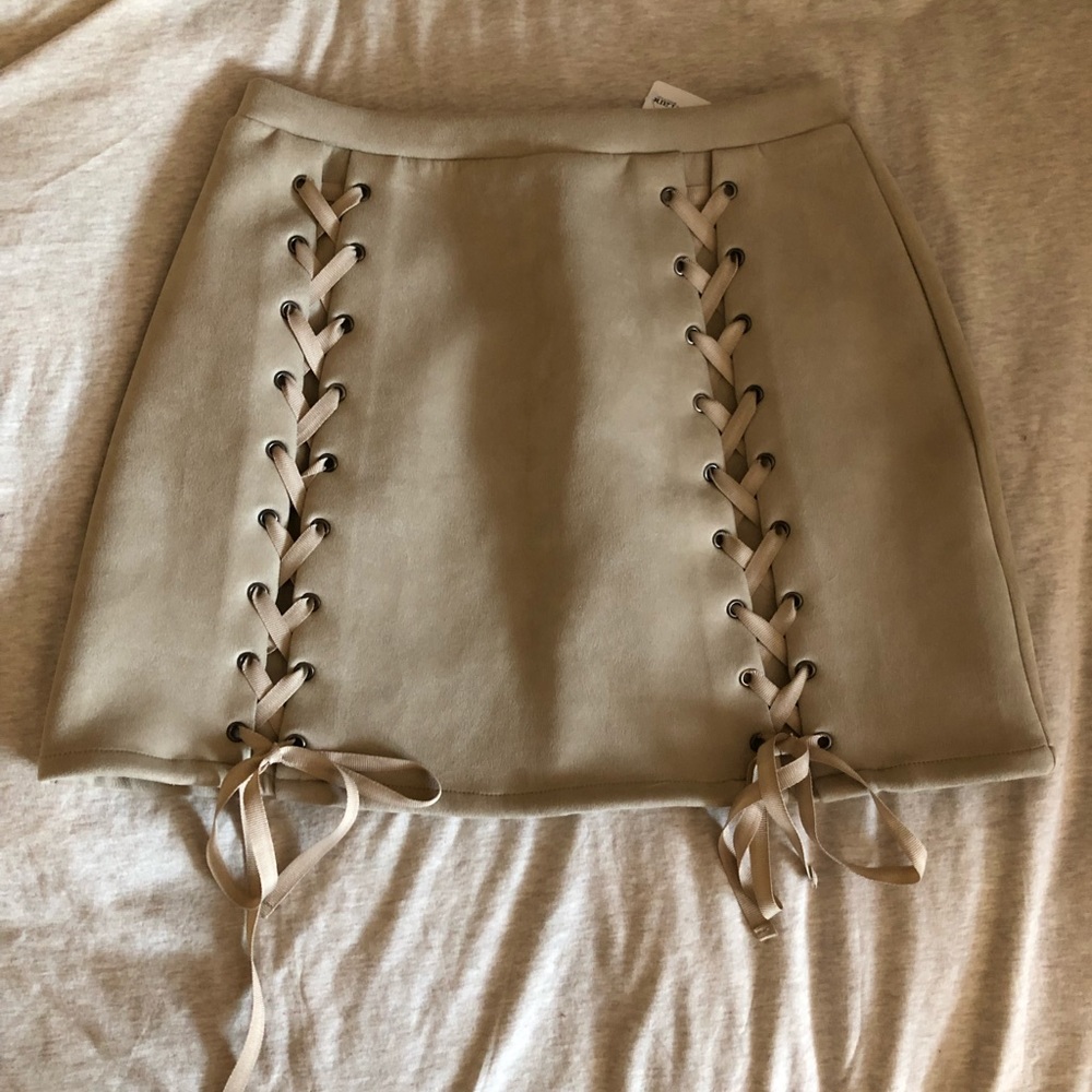 •NWT• HONEY PUNCH | Suede skirt